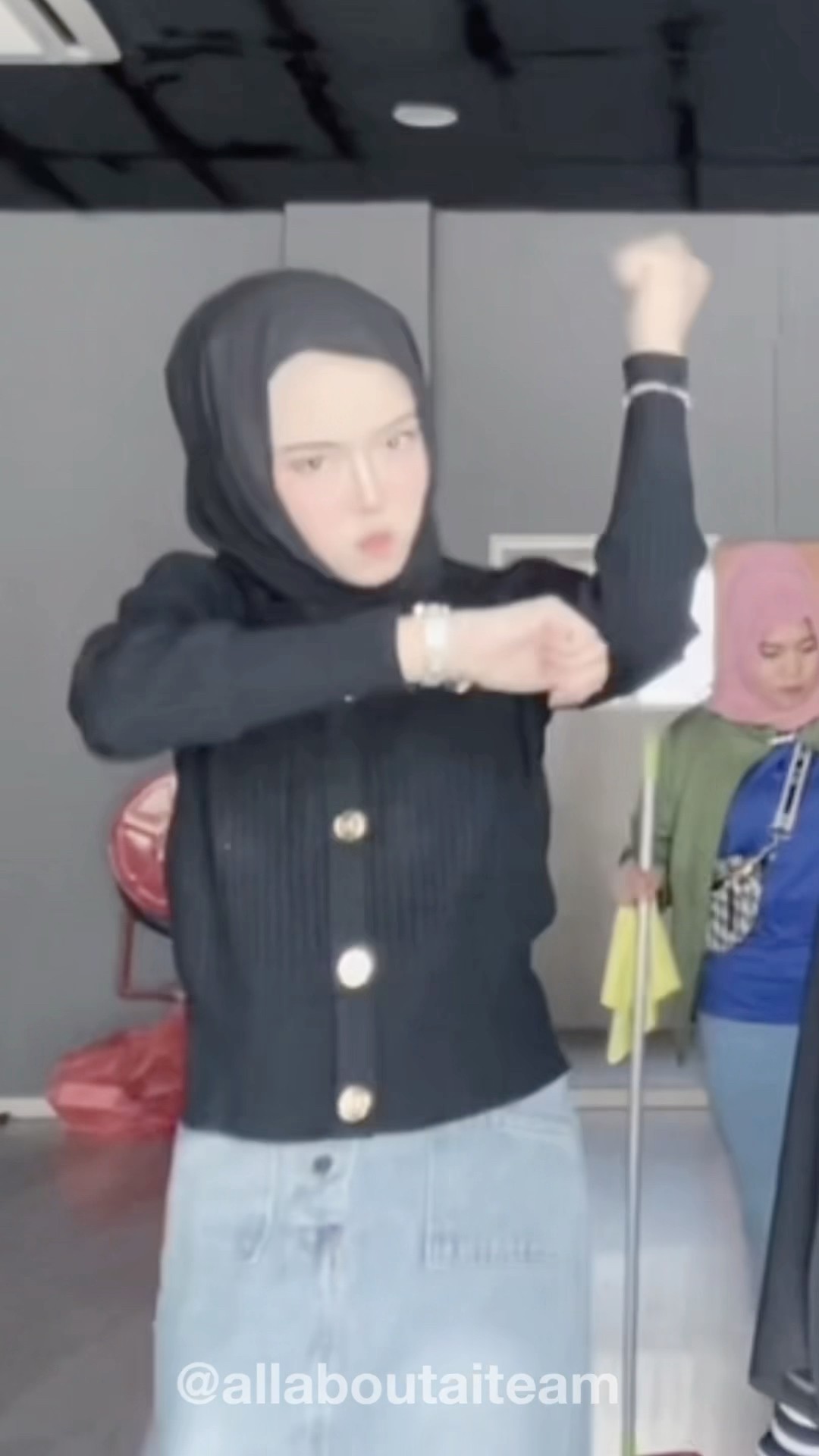 Macam Macam Tarian Syer Pandai ? #aisyerina #aiasslah #aiteam